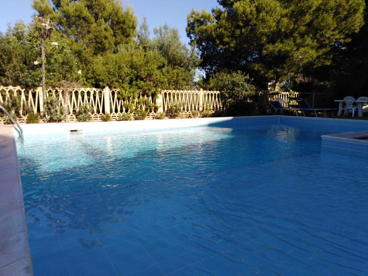 Villa Panoramica Immersa Nel Verde Порто Пино Екстериор снимка