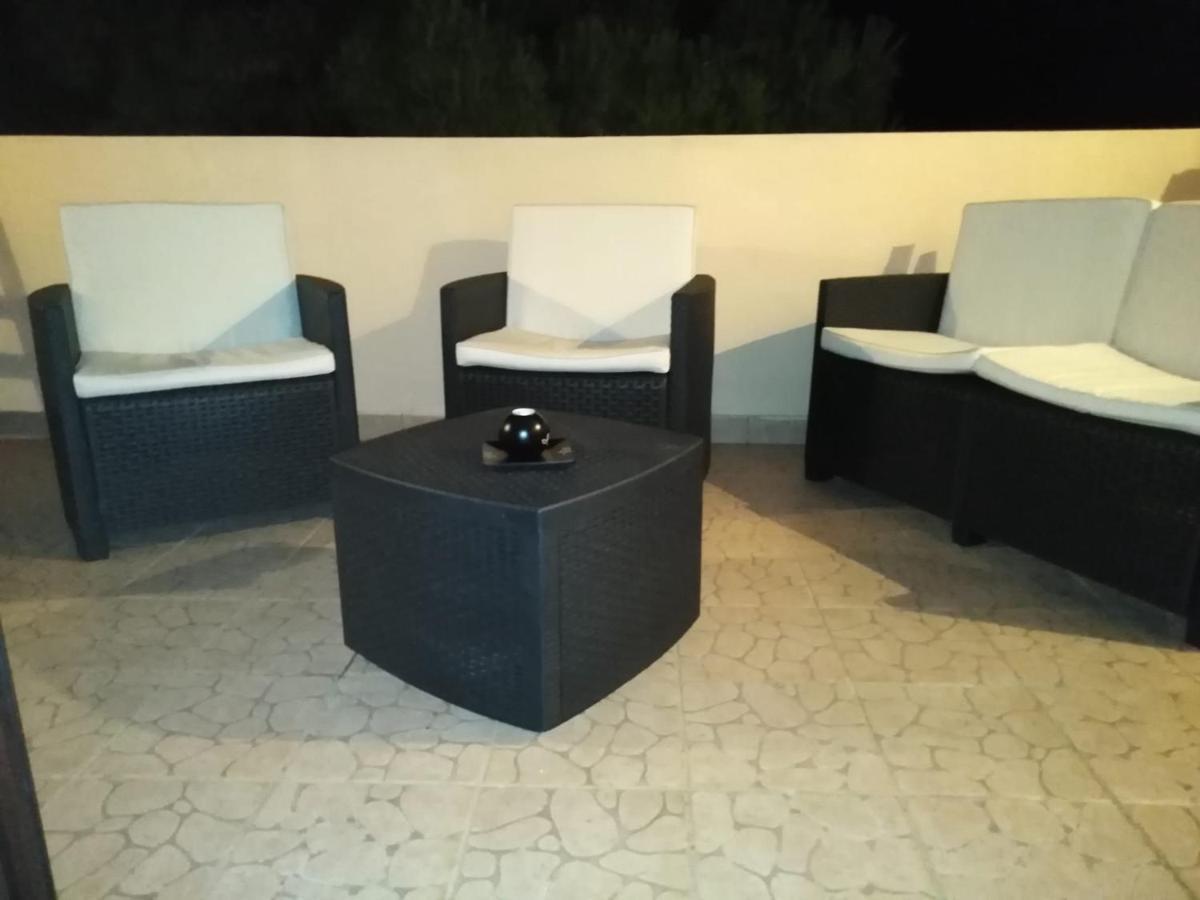 Villa Panoramica Immersa Nel Verde Порто Пино Екстериор снимка